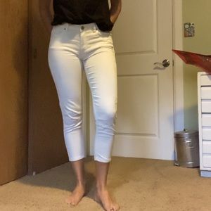 Ashley Mason- Cropped white skinny jeans
